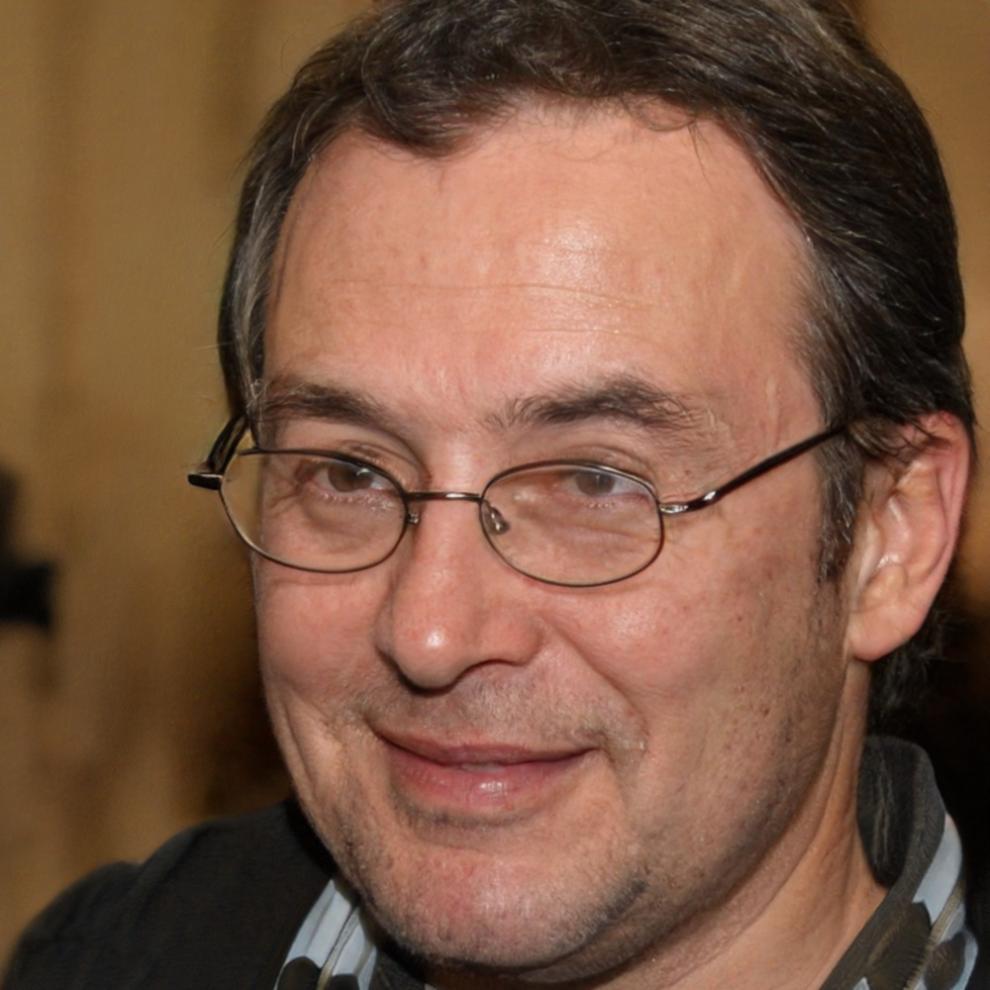 Portrait de Théo Mercier